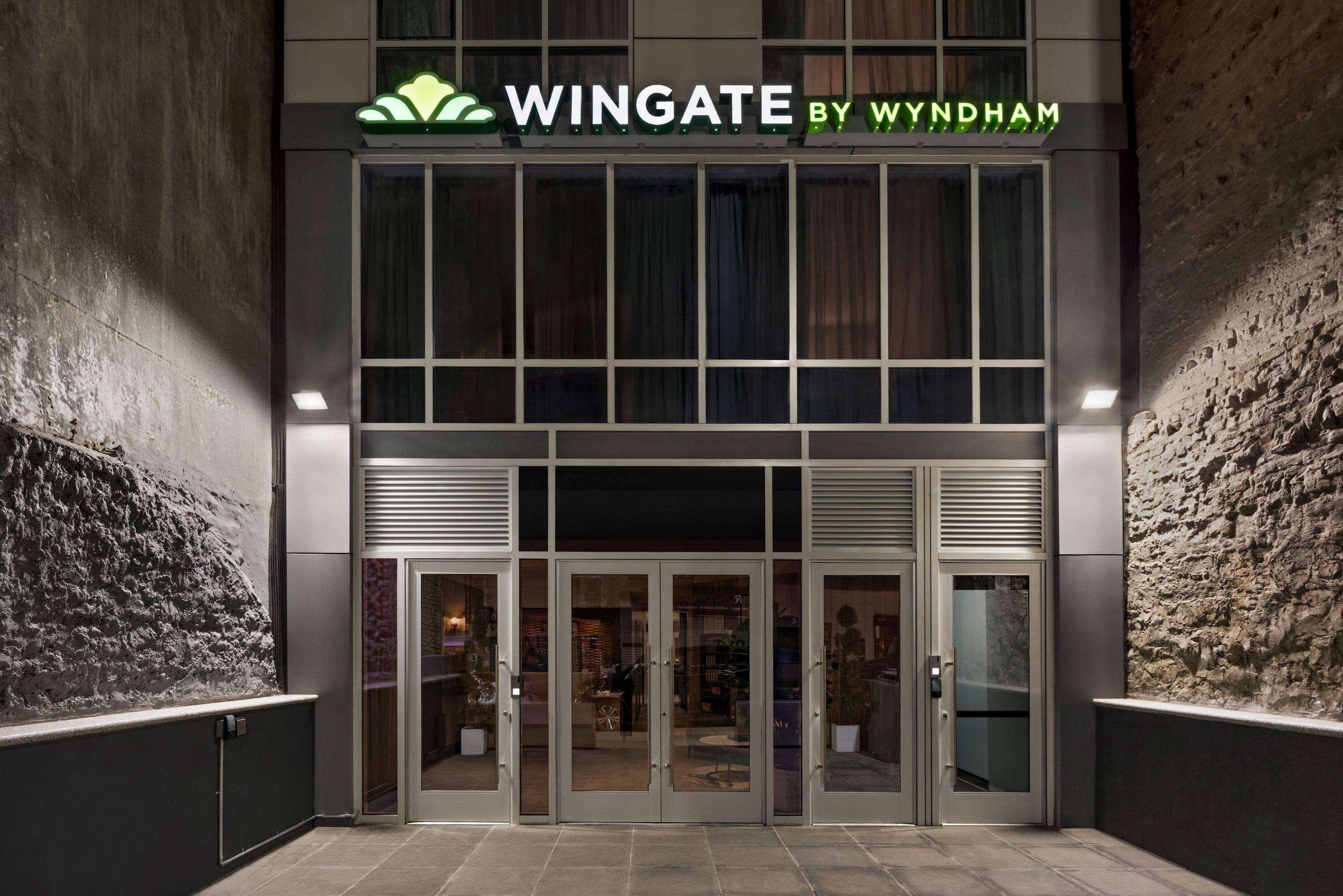 Hotel Wingate By Wyndham New York Midtown South/5Th Ave Exterior foto